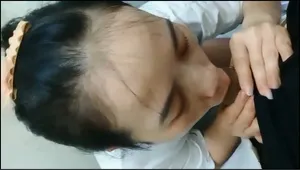 Cô bạn gái quảng nam lén lút bú mút cho anh yêu trong phòng tắm